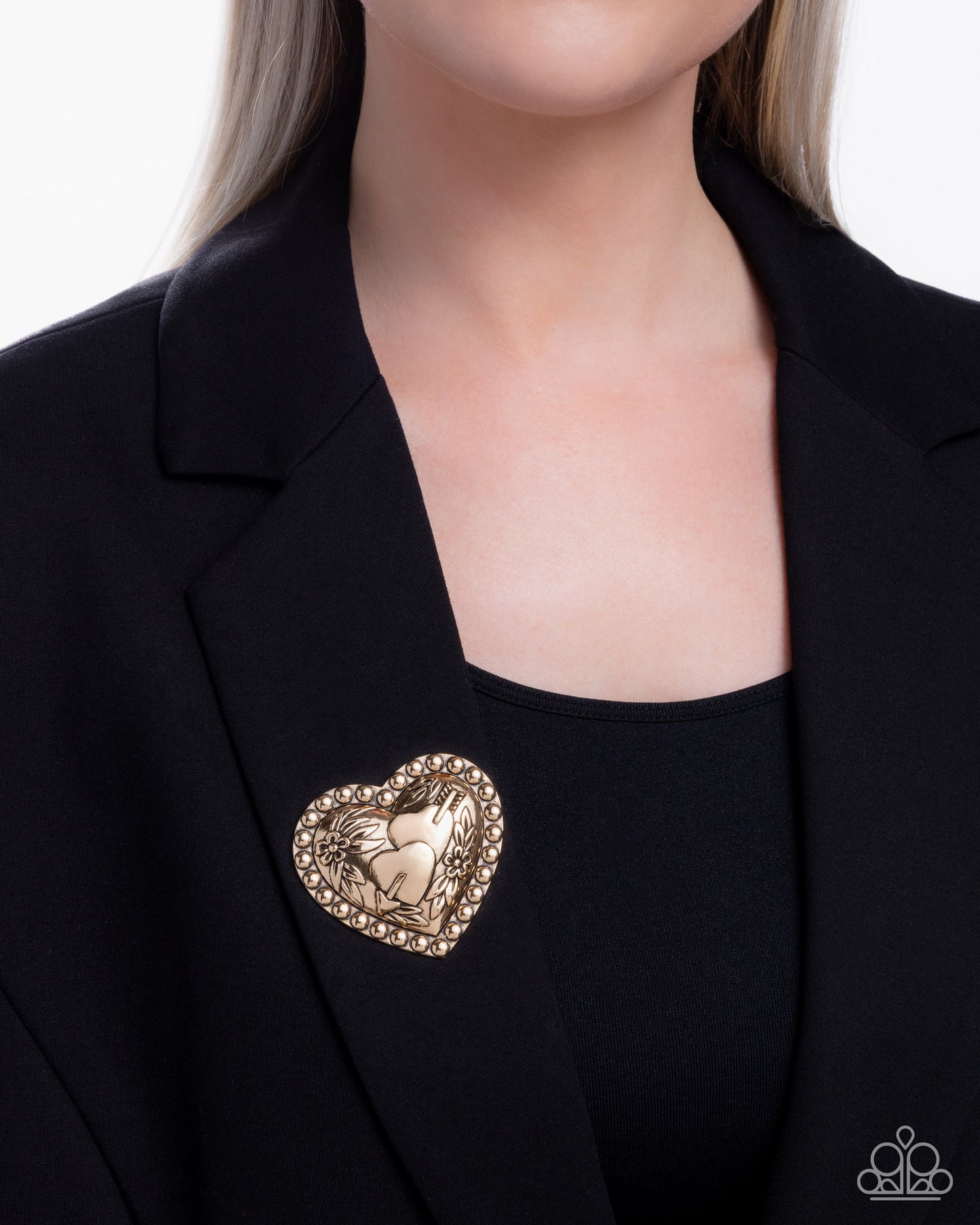 A Breath of Fresh Romance m- Gold Brooch