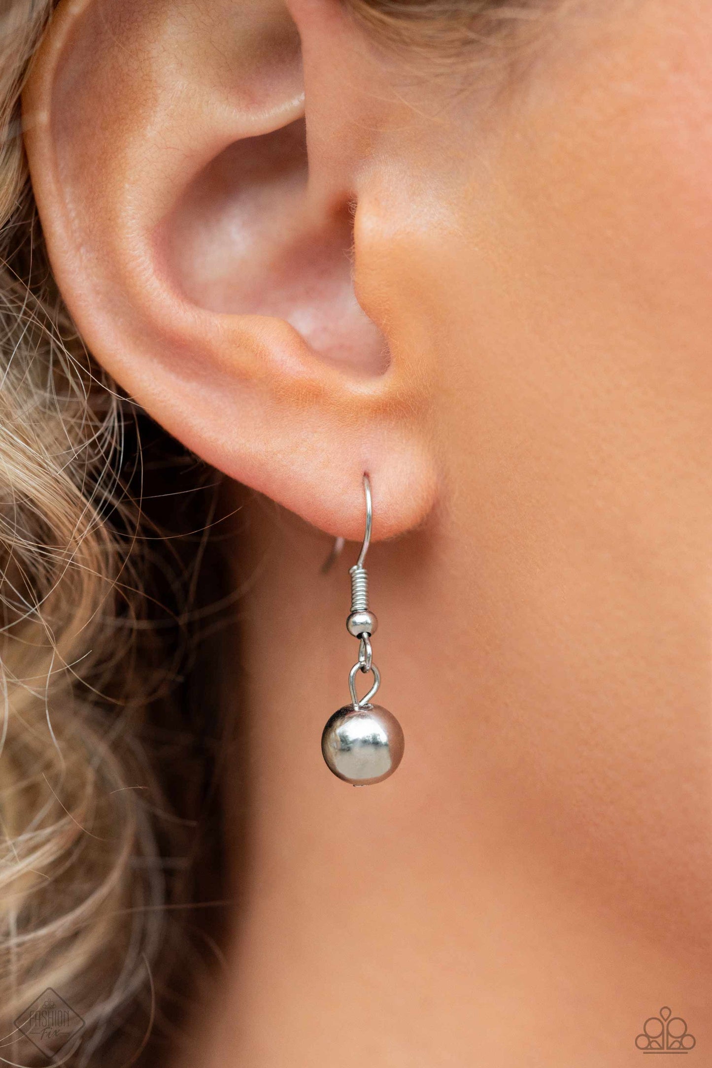 Tourist Timeline - Multi Fashion Fix