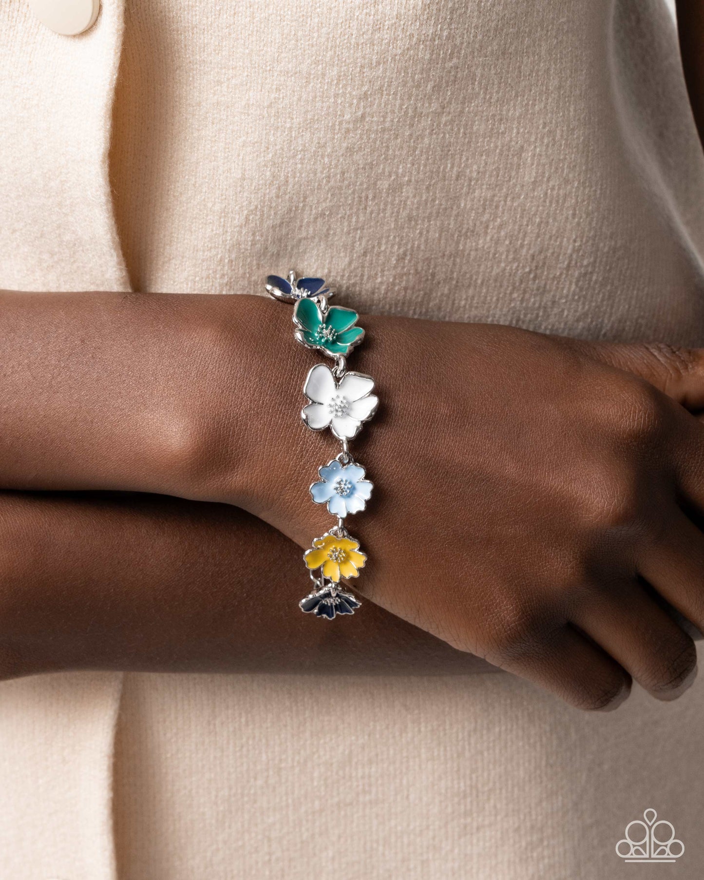 French Florals & Candid Color Blue Necklace & Bracelet Combo Set