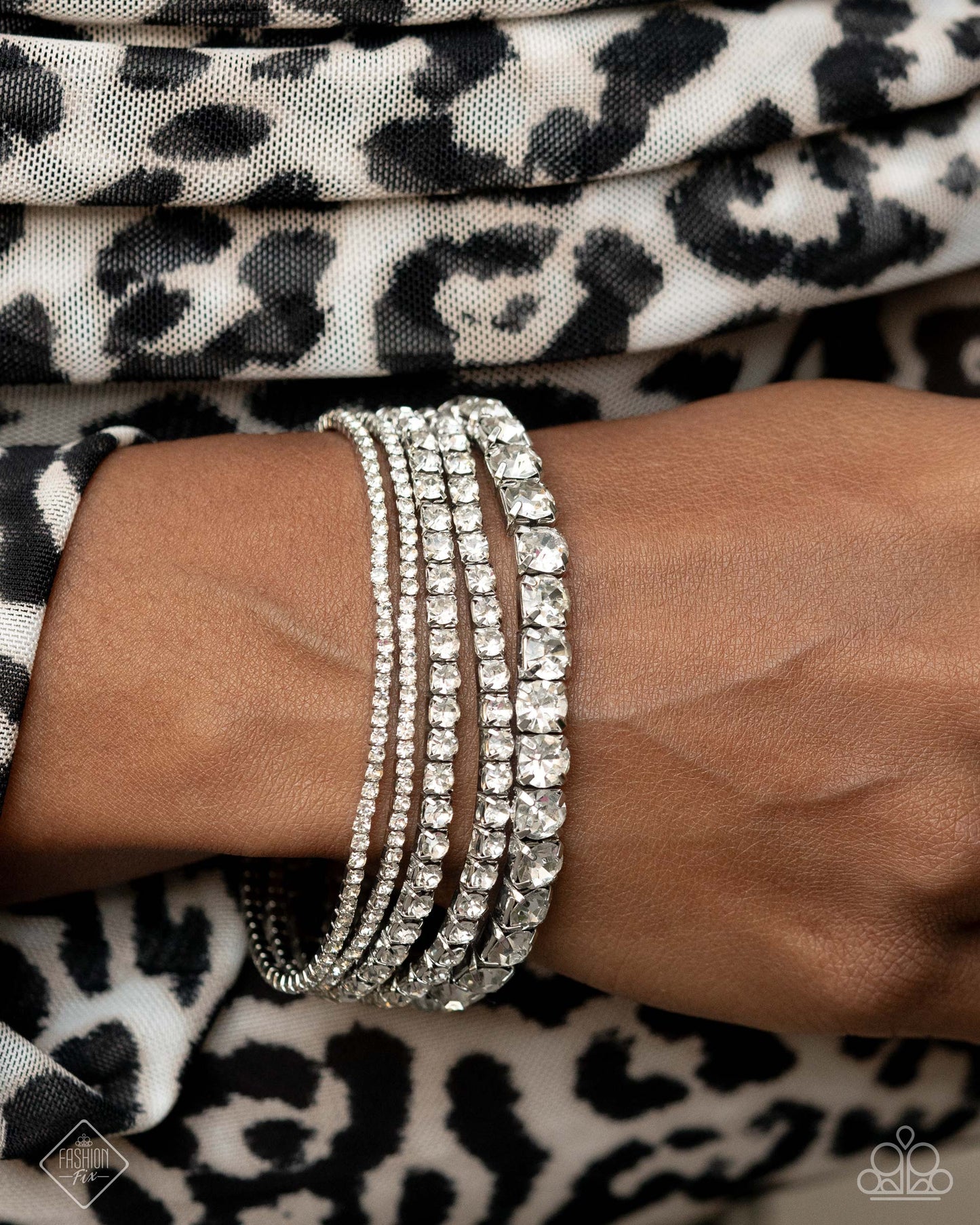 Persistent Pizzazz - White