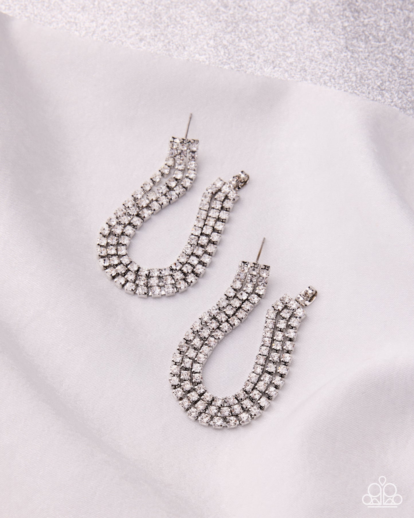 Delicate Daydream - White Earrings - LOP