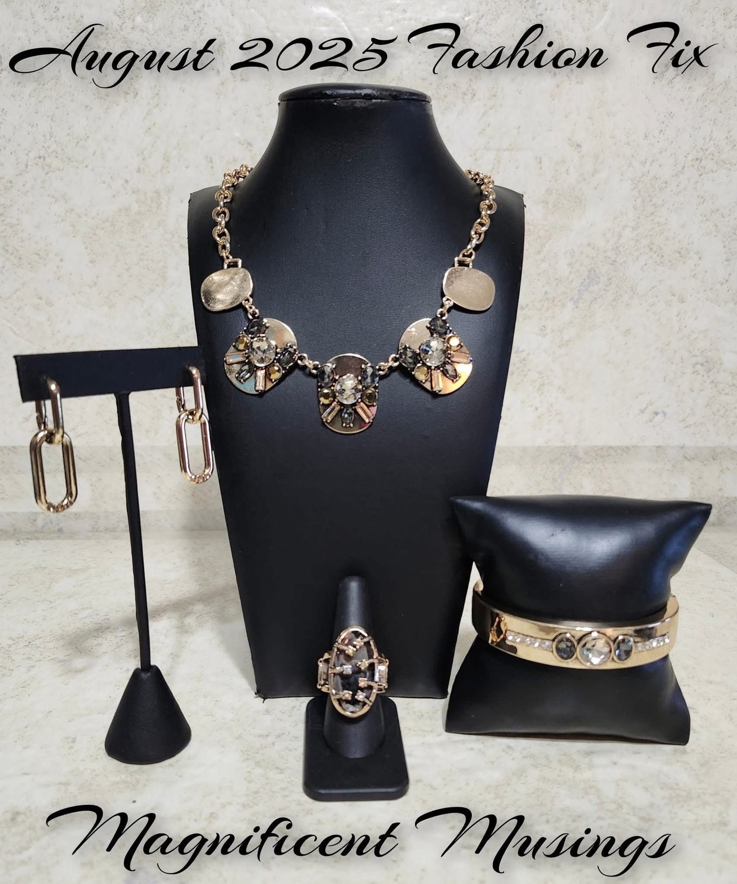 Magnificent Musings - August Fashion Fix