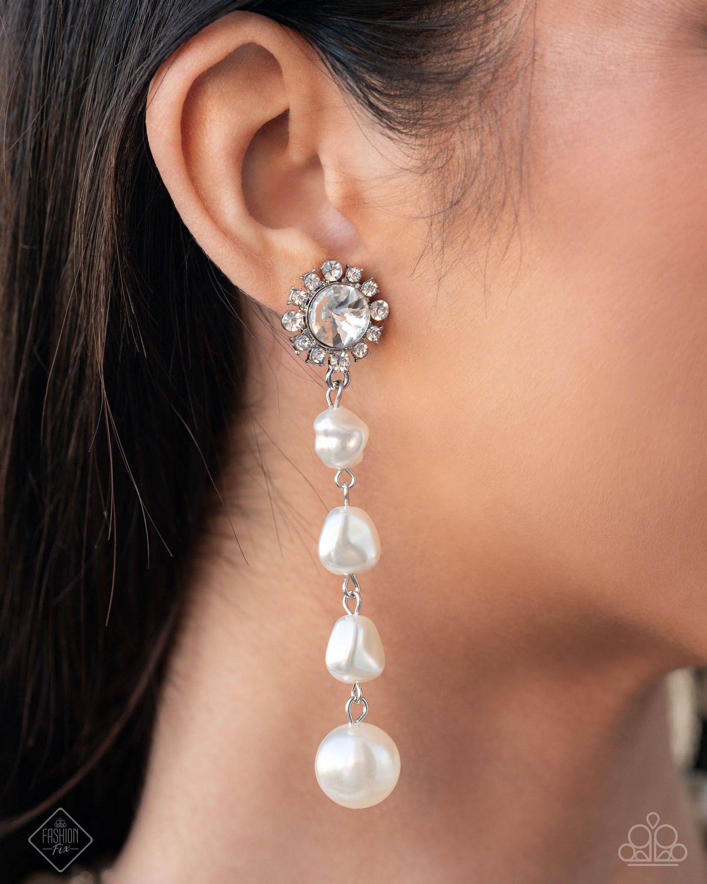 Modish Motif Earrings - Fashion Fix