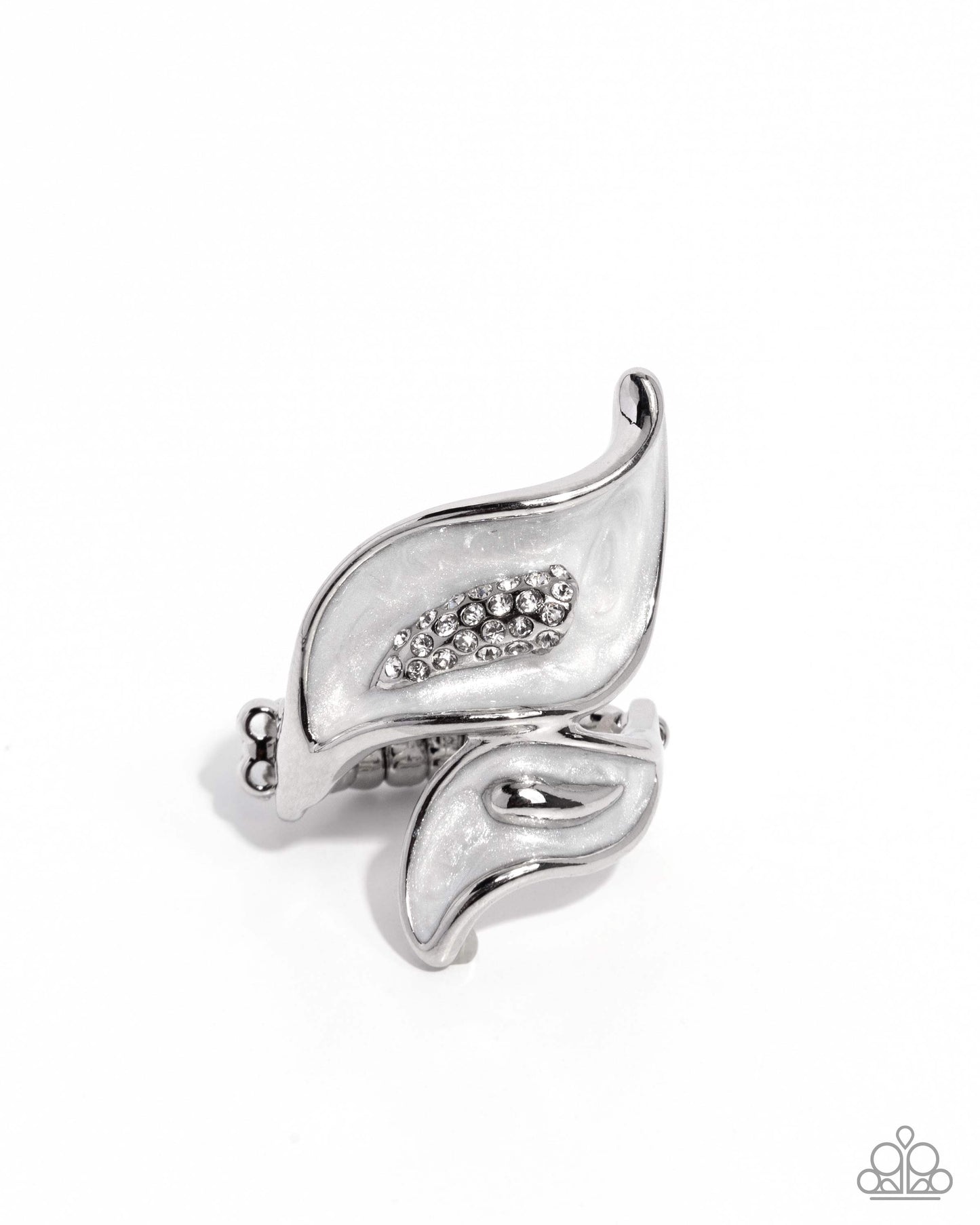 Ornate Overlap - White Ring