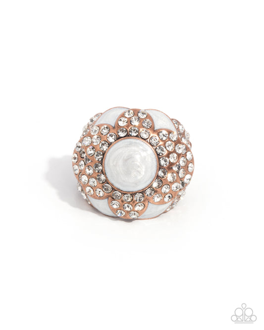 Pearly Podium Copper Ring