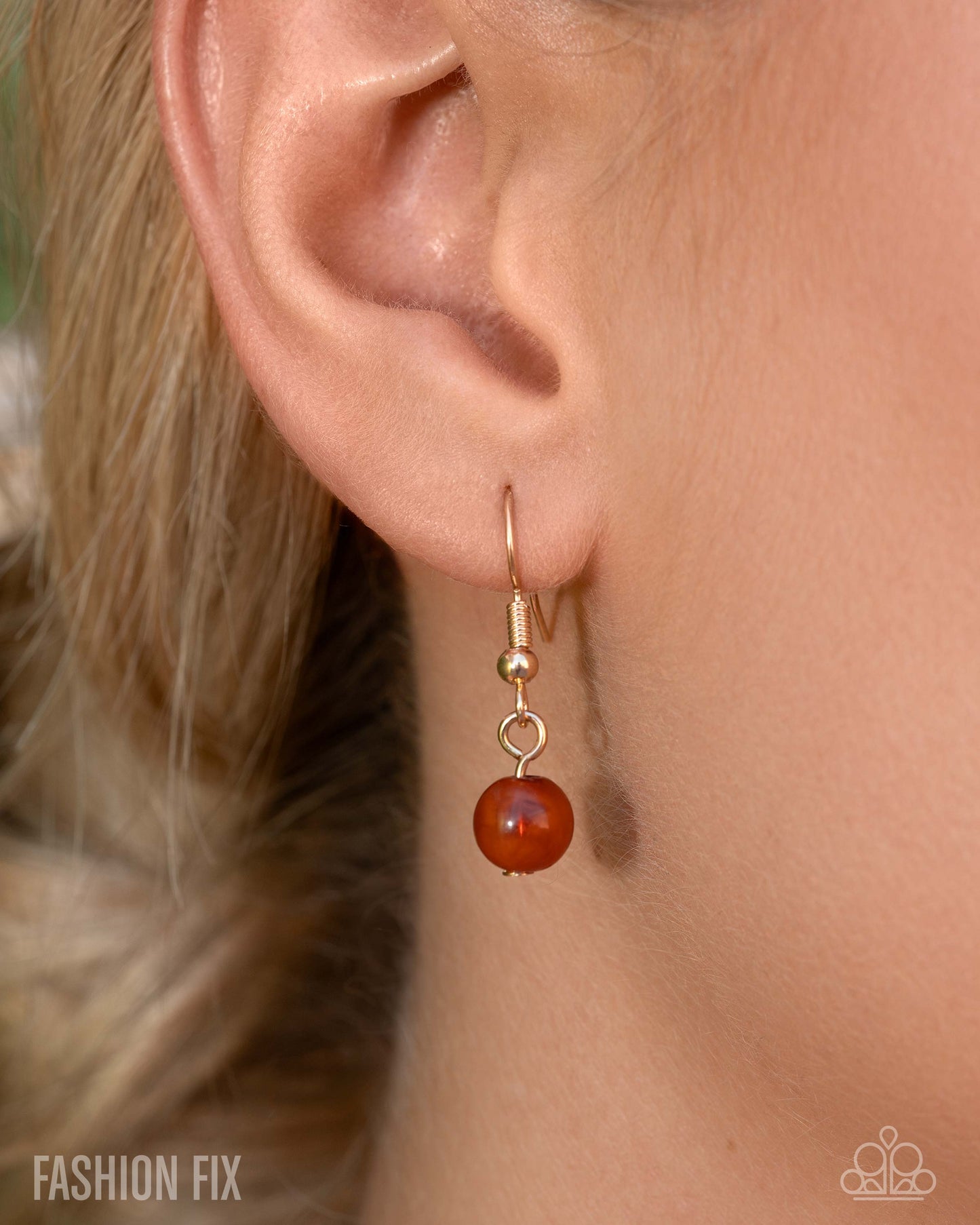 Sleek Shift Gold Necklace - Fashion Fix