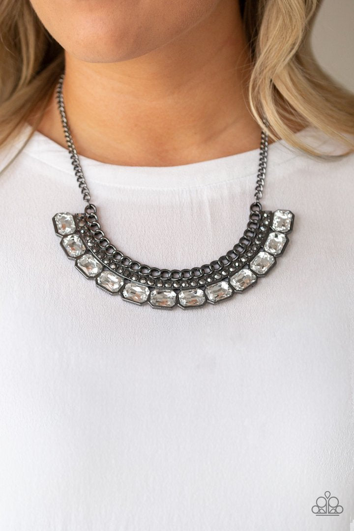 Killer Knockout Black Necklace