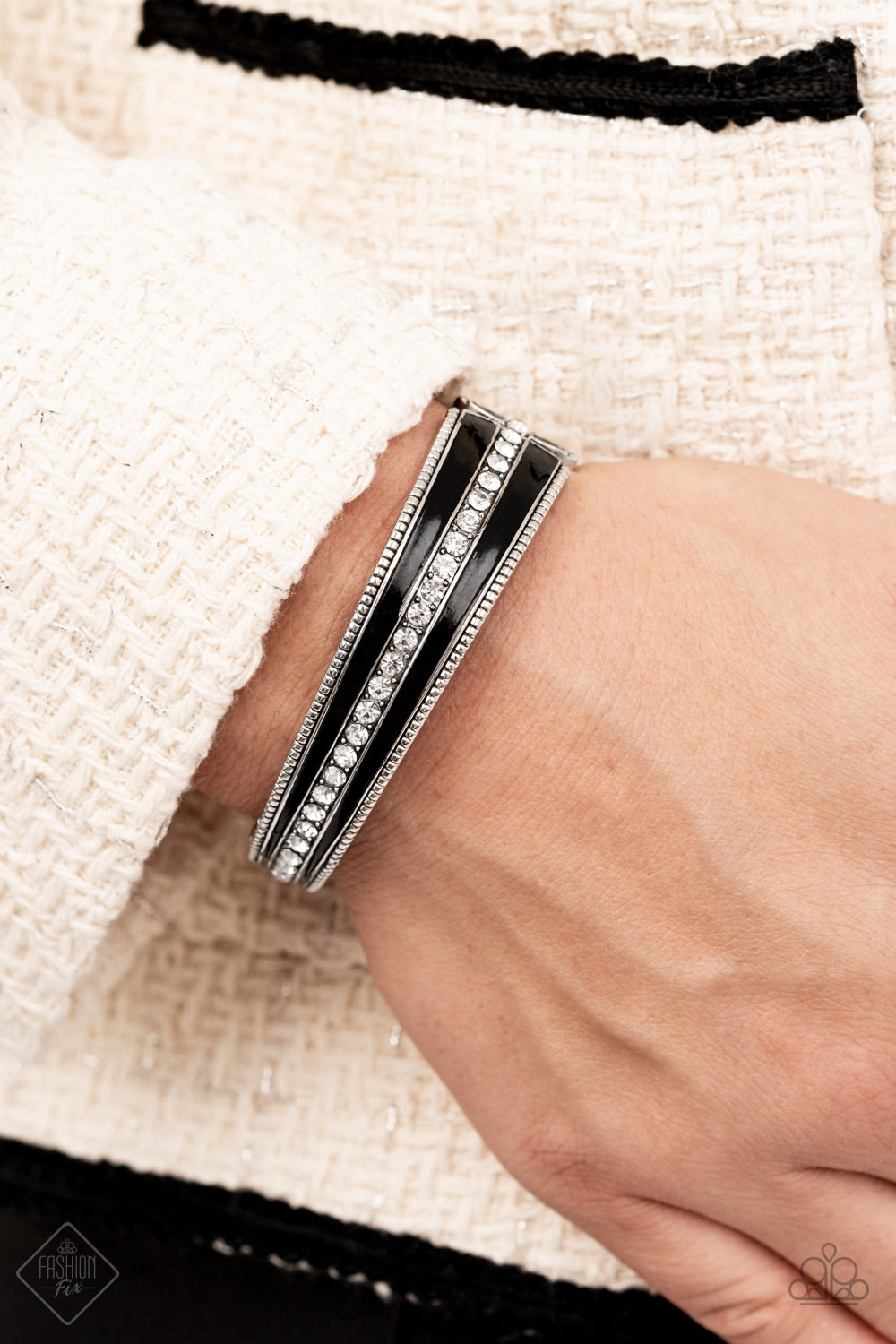 Exquisitely Empirical Black Bracelet